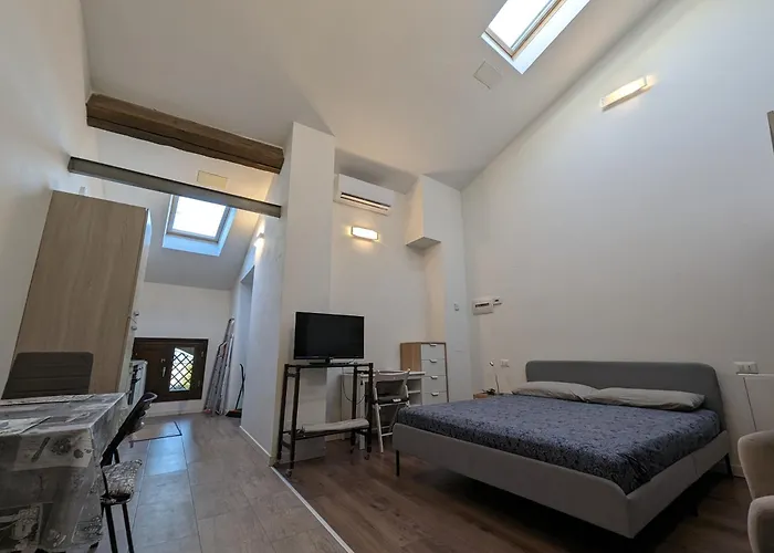 Console Camprini - Solo Locazioni Oltre 29 Giorni