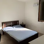 Console Camprini - Solo Locazioni Oltre 29 Giorni Daire *