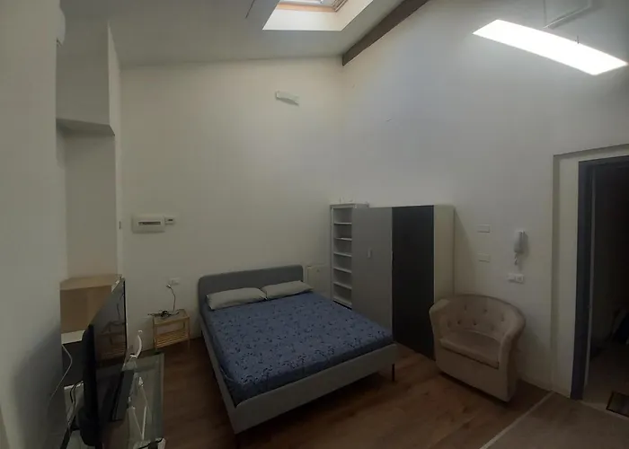 Console Camprini - Solo Locazioni Oltre 29 Giorni *